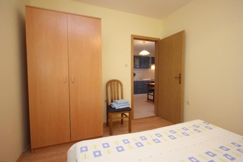 Apartments Zoki - Great Location Close To The Sea Vis Kültér fotó