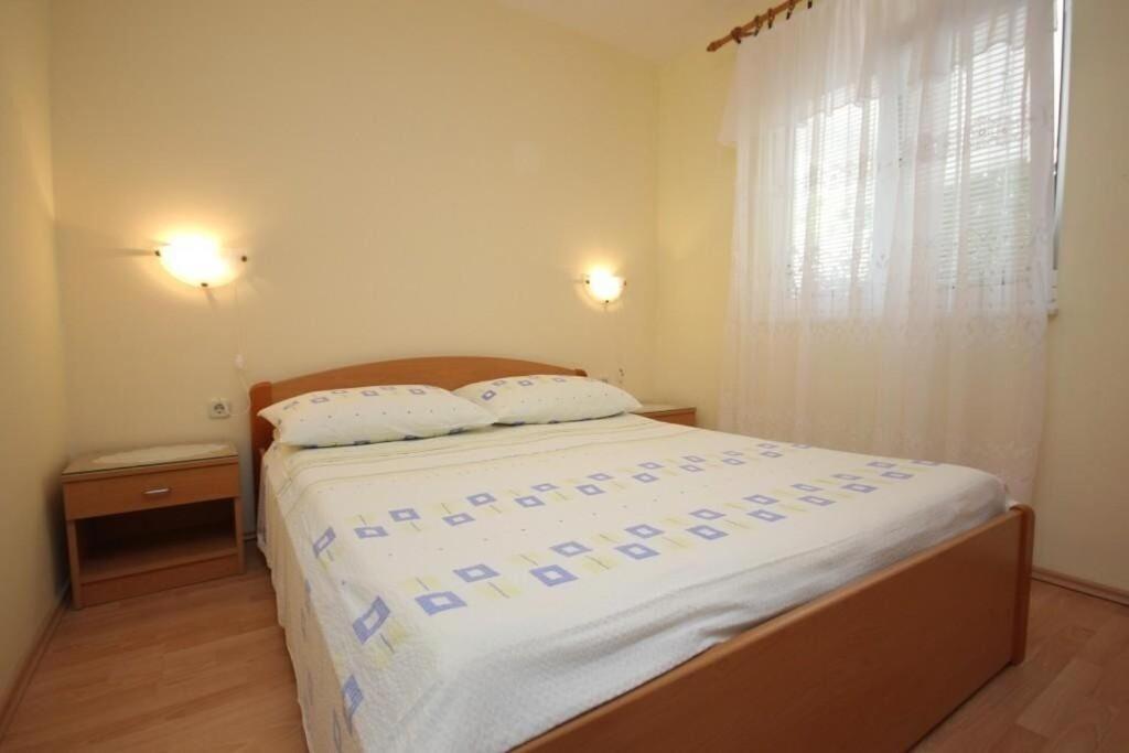 Apartments Zoki - Great Location Close To The Sea Vis Kültér fotó